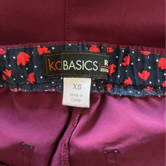 Koi Basics Women's Wine Holly Straight Leg Scrub Pant Size XS - Picture 8 of 8